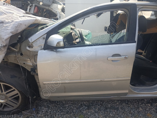 Ford Focus İçin Sol Ön Kapı - Oto Çıkma Parça