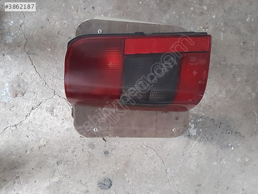PEJO PARTNER SAĞ VE SOL ARKA STOP LAMBASI ÇİFT KAPI YANA AÇIKIR