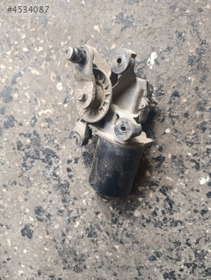 Toyota Corolla efsane kasa cam silgı motoru