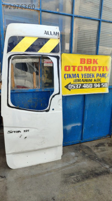 mercedes sprinter çıkma sol arka bagaj kapısı