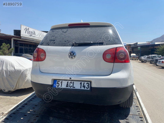 Volkswagen Golf 5 bagaj kapağı