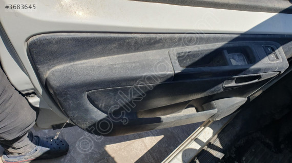 Fiat Fiorino 1.4 sol ön kapı döşemesi