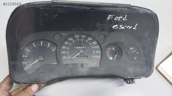 Ford escort km saati