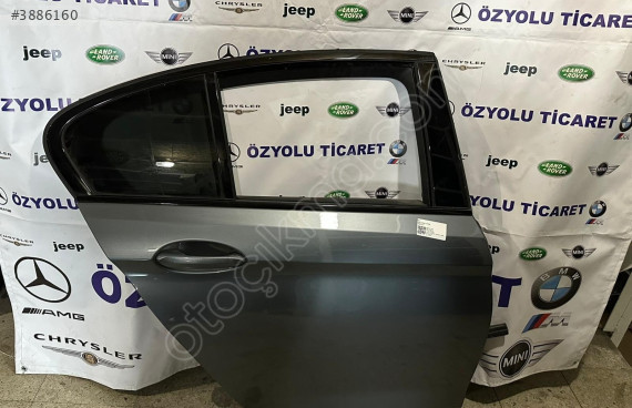 BMW G30 5 Serisi Sağ Arka Kapı Hatasız Füme