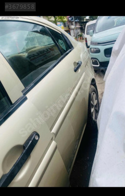 Hyundai Accent sol arka kapı