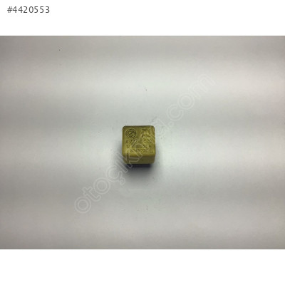 Fiat Bravo Lancia Alfa Romeo Sarı Röle 82461739