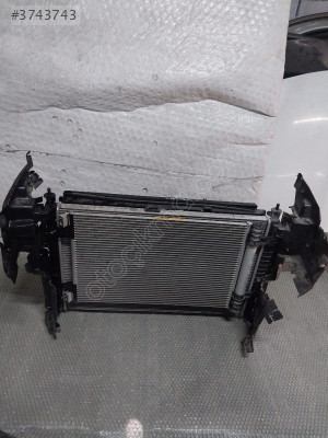 OPEL ZAFİRA LİFE 2023 ÇIKMA ORİJİNAL ÖN PANEL+RADYATÖR SET
