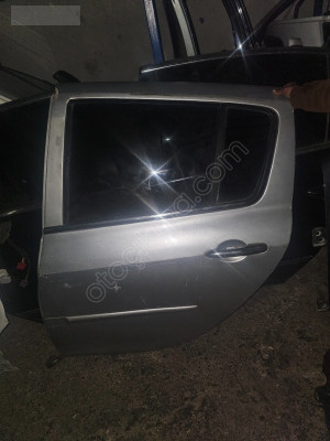 Renault clio 3 sol arka kapı dolu