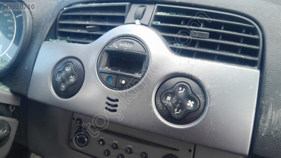 Renault Kango 3 dijital klima paneli