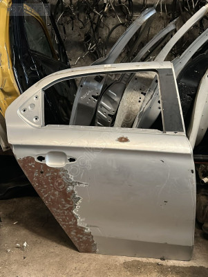 PEUGEOT 301 SAĞ ARKA KAPI