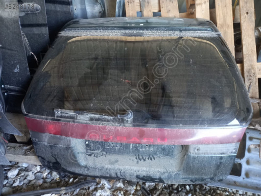 Subaru legacy sw bagaj kapagı