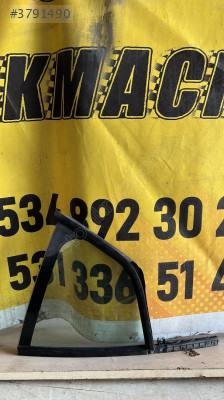 Skoda octavia sol arka kelebek camı 5E5845213