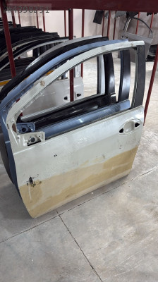 TOYOTA YARİS ÇIKMA ORJİNAL SOL ÖN KAPI BD1