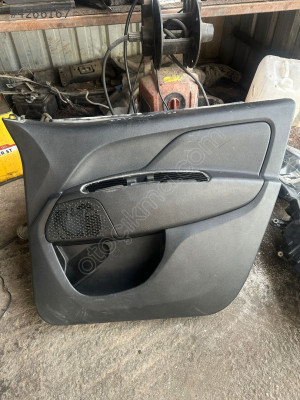 DOBLO 4 SAĞ ÖN KAPI DÖŞEMESİ ORJİNALL ÇIKMA PARÇAA