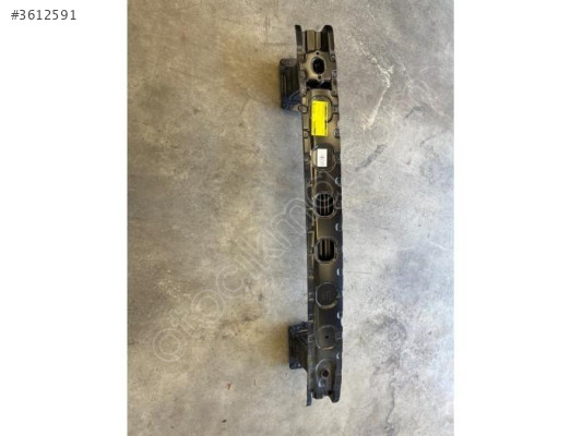 MERCEDES W246 - W176 TAMPON DEMİRİ ARKA 2466101100