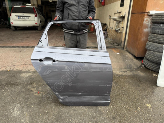 2019/2024 VW POLO FÜME SAĞ ARKA KAPI ORJINAL