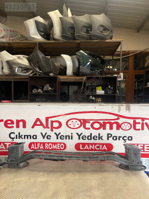 Orjinal Çıkma Fiat Egea Cross Arka Tampon Demiri