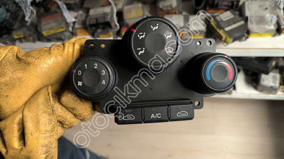Kia karens 2 kalerufer kontrol paneli