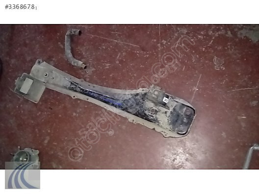 TOYOTA AVENSIS 2004 ÇIKMA ÖN PANEL ALTI TRAVEZİ