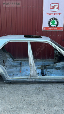 MERCEDES W124 SAĞ SOL ORTA DİREKLER