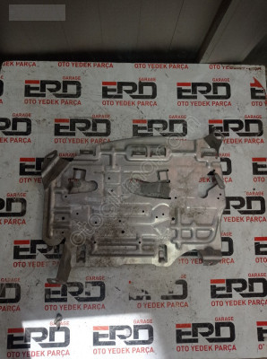 A2046840237 MERCEDES C W204 SAĞ ÖN BAĞLANTI TABLASI