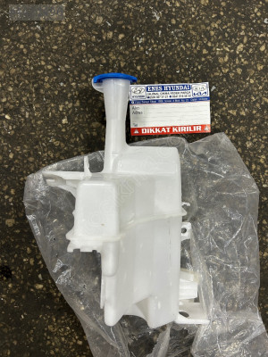 HYUNDAİ ELENTRA 16/19 SİLECEK SU BİDONU