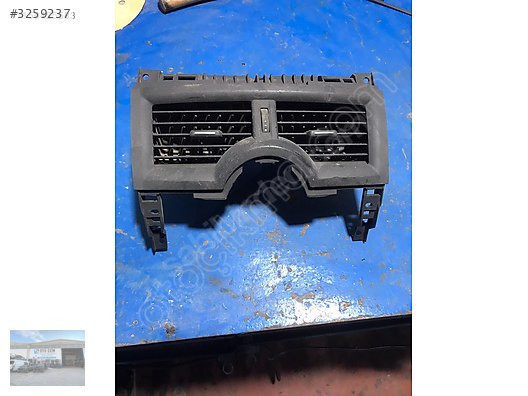 OTO CEMDEN ÇIKMA RENAULT MEGANE2 ORTA KALORİFER IZGARASI
