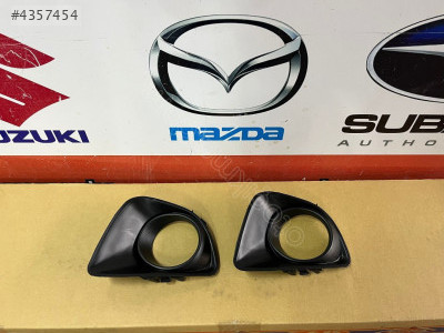 mazda 2 sis far çerçevesi