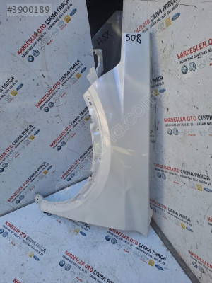Peugeot 508 sol ön çamurluk (az hasarlı ürün)