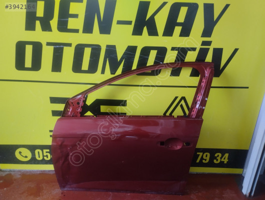 806758481R RENAULT MEGANE 4 SOL ÖN KAPI BORDO KIRMIZI ORJ ÇIKMA