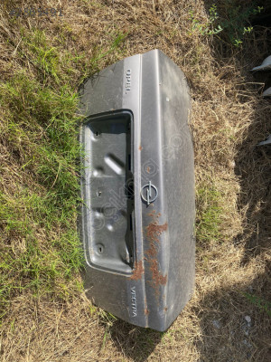 Opel vectra B bagaj kapaga
