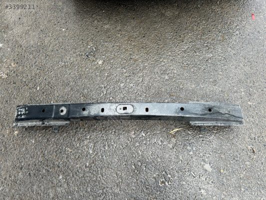 RENAULT TRAFİC 3 ÖN TAMPON DEMİRİ YANSANAYİ SIFIR