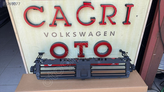 AUDİ A4 A5 RADYATÖR HAVALANDIRMA 8W0807771E ÇAĞRI OTO MASLAK