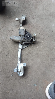 OPEL ASTRA F SAĞ ARKA CAM KRİKOSU.OTO ERKAN ÜNYE