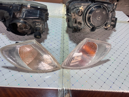 RENAULT MEGANE 1 -98 ÖN SİNYAL LAMBASI SAĞ SOL ORJ