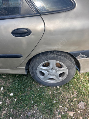 RENAULT LAGUNA ARKA DİNGİL