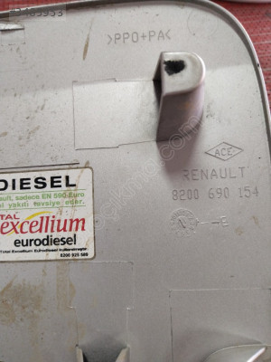 2011 Renault Symbol Depo Kapağı 8200690154