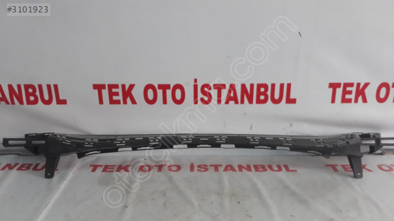 Mercedes E 212 BRAKET ÖN TAMPON ALT BRAKETİ A2128854065