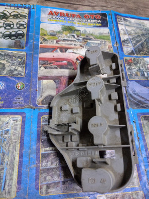 Fiat Siena sol arka stop lambası duyu çıkma orijinal