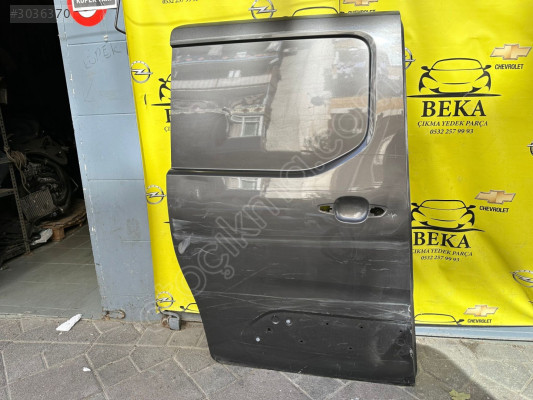 OPEL COMBO E SAĞ ARKA SÜRGÜLÜ KAPI ÇIKMA ORJİNAL YEDEK PARÇA
