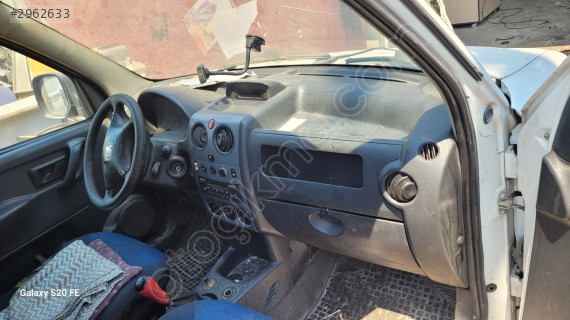 Peugeot partner 2 gögüslük