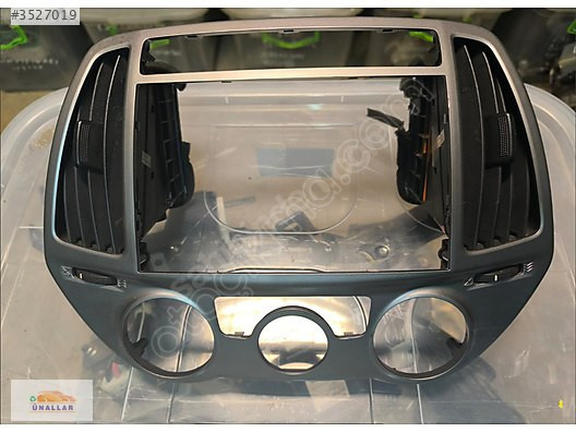 Hyundai i20 Hava Izgarası - Mertler Oto Çıkma Parçalar