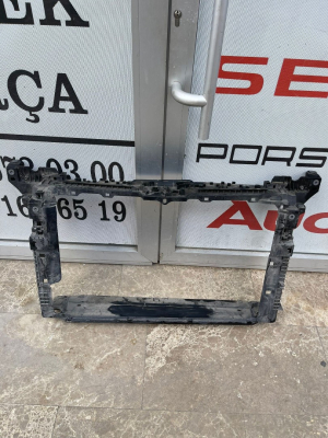 VOLKSWAGEN POLO ÖN PANEL