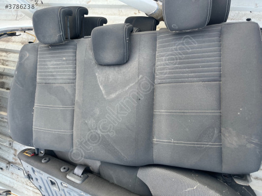 Renault Fluance Arka Koltuk