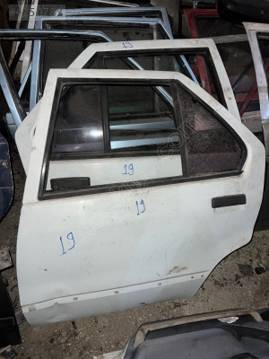 Renault 19 çıkma arka sol kapı çıkma orjınal