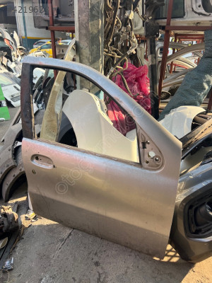 Fiat Albea çıkma orgınal sağ ön kapı
