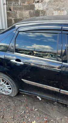 Ford Focus 1 sağ arka kapı dolu hatasız