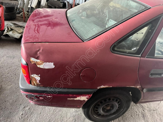 Opel Vectra A kasa sağ arka Çamurluk