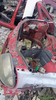 Clio 2 faz 1 kesme ön panel yedek parça