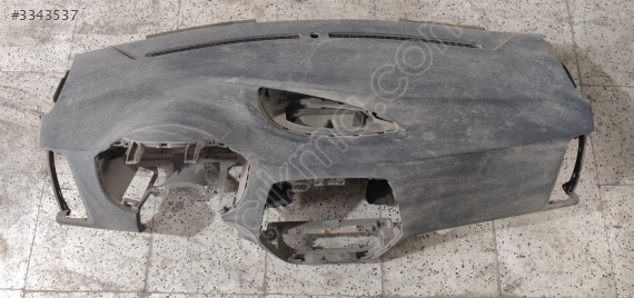 HYUNDAİ İ20 GÖĞÜS TORPİDO ÇIKMA PARÇA